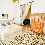 Casa Pasana בית הארחה 4*